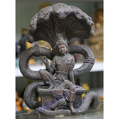 Statue ShowCase