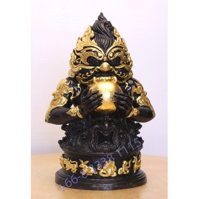 Statue ShowCase