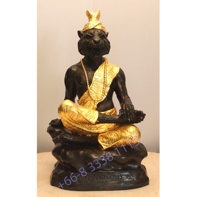 Statue ShowCase