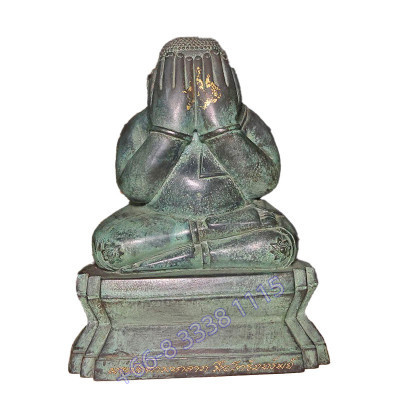 Statue ShowCase