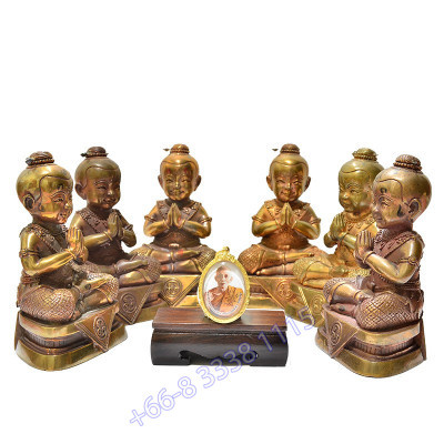 Statue ShowCase