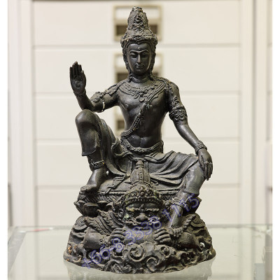 Statue ShowCase