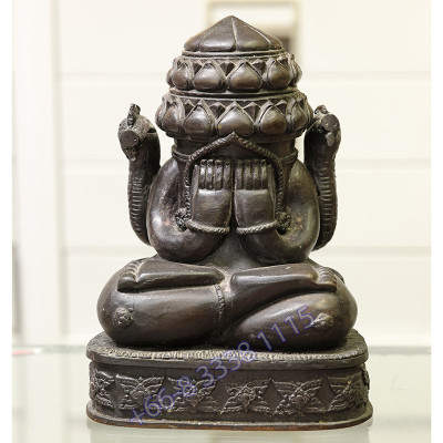 Statue ShowCase