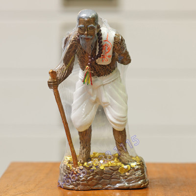 Statue ShowCase
