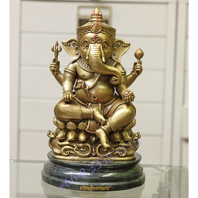 Statue ShowCase