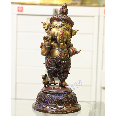 Statue ShowCase