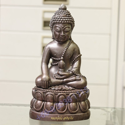 Statue ShowCase