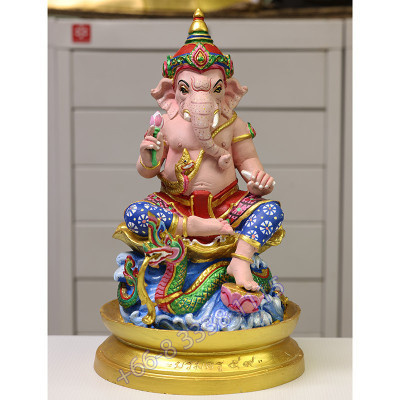 Statue ShowCase