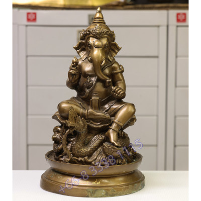 Statue ShowCase