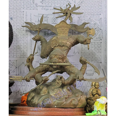 Statue ShowCase