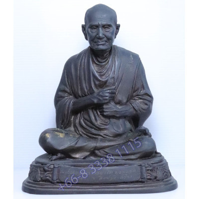 Statue ShowCase