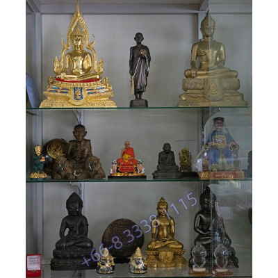 Statue ShowCase