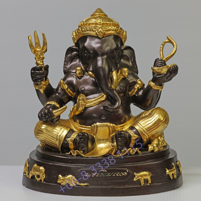 Statue ShowCase