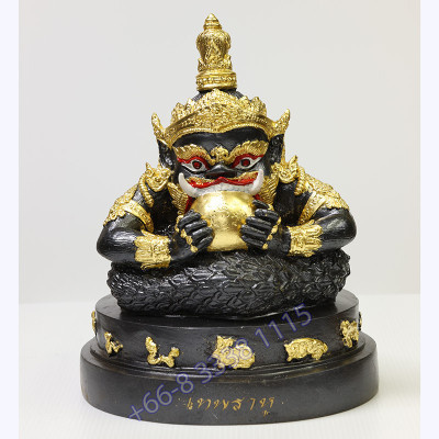 Statue ShowCase